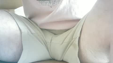 Snapshot of aussie5892 chatting on 03/10/25, 03:34 Justin online show from 03/10/25, 03:34