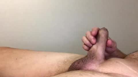 Snapshot of aussie_fatcock chatting on 11/19/25, 10:04 Aussie fatcock online show from 11/19/25, 10:04