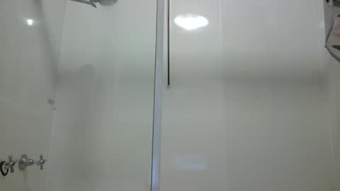 Snapshot of aussielovingxxx chatting on 12/02/24, 10:07 Milf4u online show from 12/02/24, 10:07