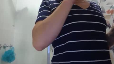 Snapshot of aussielovingxxx chatting on 01/12/25, 08:57 Milf4u online show from 01/12/25, 08:57