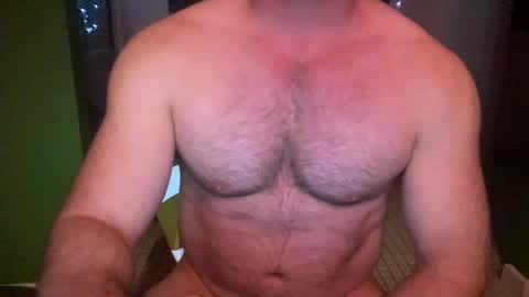 Snapshot of aussiemuscledad chatting on 04/26/26, 01:20 AussieMuscleDad online show from 04/26/26, 01:20