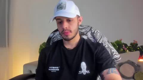 Snapshot of austin_coljs chatting on 06/15/26, 01:52 AUSTIN COL online show from 06/15/26, 01:52