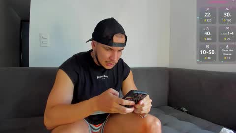 A online show from 11/08/25, 07:12