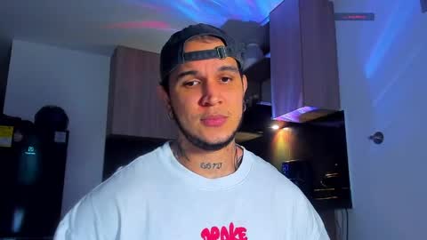 A online show from 04/14/26, 04:18