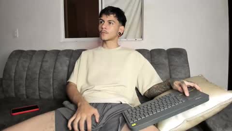 Snapshot of austin_falcon chatting on 12/28/24, 09:08 Austin online show from 12/28/24, 09:08