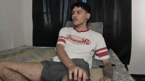 Snapshot of austin_falcon chatting on 02/04/25, 09:10 Austin online show from 02/04/25, 09:10