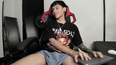 Snapshot of austin_falcon chatting on 02/17/25, 09:30 Austin online show from 02/17/25, 09:30