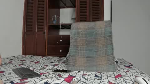 Snapshot of austin_falcon chatting on 10/09/25, 01:20 Austin online show from 10/09/25, 01:20