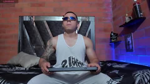 Snapshot of austin_latin444 chatting on 02/05/25, 01:04 austin_latin444 online show from 02/05/25, 01:04