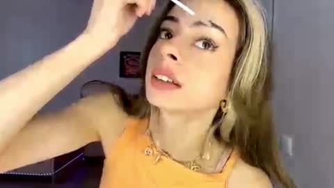 Snapshot of austinmehling chatting on 11/08/25, 09:09 Nika online show from 11/08/25, 09:09