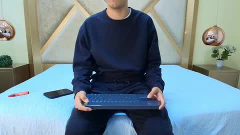 austinreeds online show from 11/01/25, 11:56