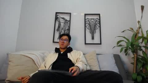 austinreeds online show from 11/09/25, 11:52