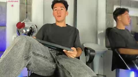 austinreeds online show from 03/22/26, 03:59