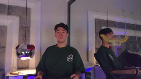 austinreeds online show from 04/12/26, 12:21