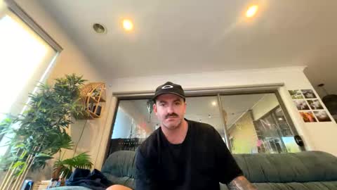 Snapshot of austintoner85 chatting on 04/25/26, 05:21 austintoner85 online show from 04/25/26, 05:21