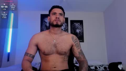 AustinTorres  online show from 11/11/25, 12:32