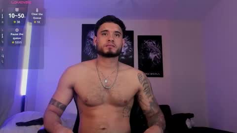 AustinTorres  online show from 11/18/25, 12:05