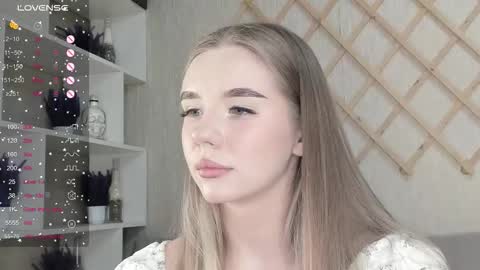 Snapshot of auto_baby chatting on 10/10/25, 10:14 Dasha online show from 10/10/25, 10:14