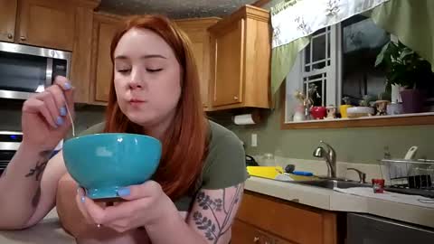 Autumn online show from 01/26/25, 01:31