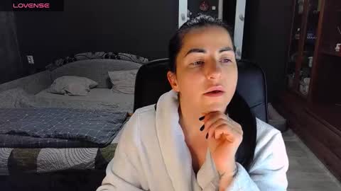 Snapshot of ava__doll chatting on 02/26/26, 04:50 Ava online show from 02/26/26, 04:50