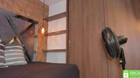 Snapshot of ava_bonny chatting on 09/25/25, 03:21 ava_bonny online show from 09/25/25, 03:21