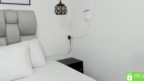 ava_bonny online show from 04/21/26, 04:41