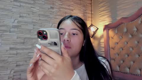 Snapshot of ava_broown chatting on 01/27/25, 11:54 online show from 01/27/25, 11:54