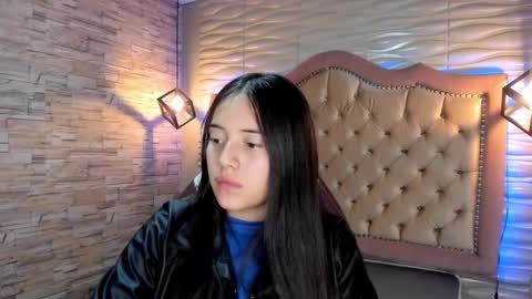 Snapshot of ava_broown chatting on 02/06/25, 05:35 online show from 02/06/25, 05:35