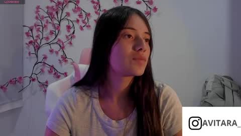 Snapshot of ava_broown chatting on 06/10/26, 12:22 online show from 06/10/26, 12:22