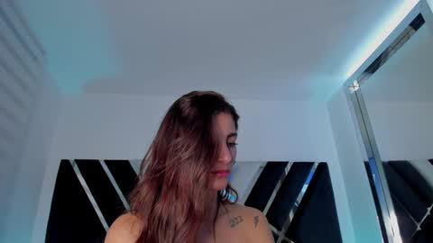 Snapshot of ava_fontana2 chatting on 02/22/25, 02:39 Ava Fontana online show from 02/22/25, 02:39