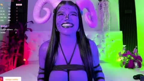 Snapshot of ava_malaikaa chatting on 06/27/26, 09:36 online show from 06/27/26, 09:36