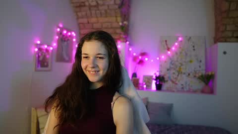 ava taylor18 online show from 12/10/24, 05:44
