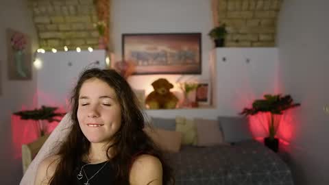 ava taylor18 online show from 02/19/25, 11:04