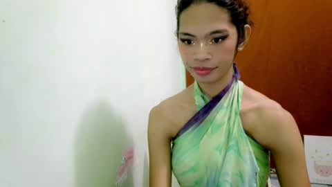 Snapshot of avacadaxcx chatting on 10/19/25, 09:59 avacadaxcx online show from 10/19/25, 09:59