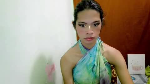 Snapshot of avacadaxcx chatting on 10/21/25, 11:38 avacadaxcx online show from 10/21/25, 11:38