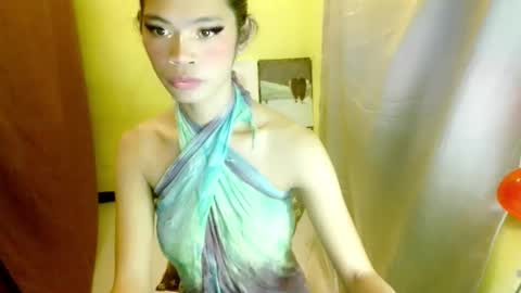 Snapshot of avacadaxcx chatting on 11/01/25, 09:28 avacadaxcx online show from 11/01/25, 09:28