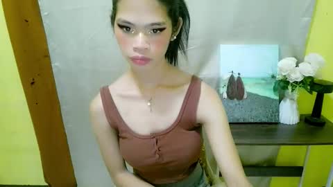 Snapshot of avacadaxcx chatting on 11/28/25, 10:34 avacadaxcx online show from 11/28/25, 10:34