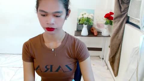 avacadaxcx online show from 04/18/26, 12:58