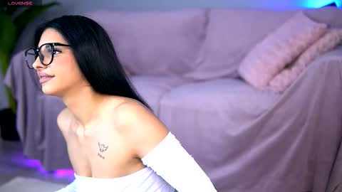 Ava online show from 03/03/26, 07:53