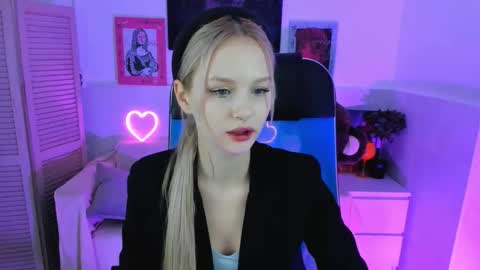 Ava nonude online show from 10/18/25, 02:29