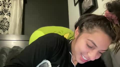 Ava Monroe online show from 12/15/25, 06:50