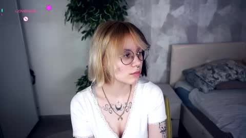 Snapshot of avaobierne chatting on 02/13/26, 06:48 avaobierne online show from 02/13/26, 06:48