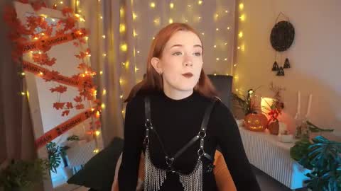  Ava  online show from 10/22/25, 01:33