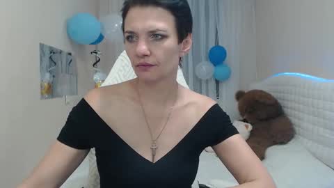 avasaturnian online show from 09/29/25, 12:10