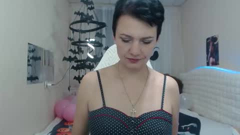 avasaturnian online show from 10/17/25, 12:41