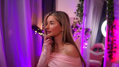 Carina online show from 02/16/25, 02:42