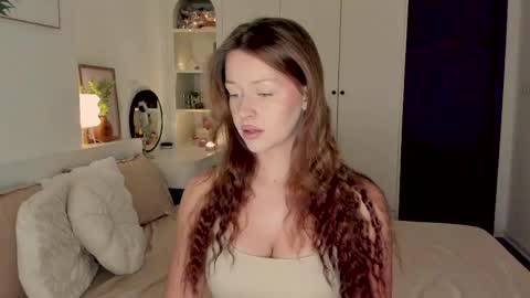Snapshot of aveme_melissa chatting on 05/29/26, 05:27 aveme_melissa online show from 05/29/26, 05:27