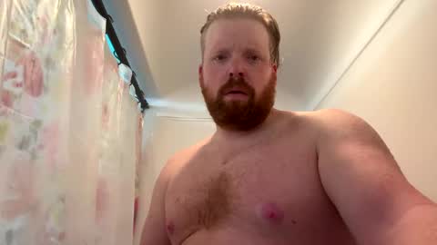 Snapshot of averagedan90 chatting on 01/19/25, 05:07 Dan online show from 01/19/25, 05:07