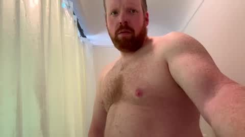 Snapshot of averagedan90 chatting on 03/02/26, 01:51 Dan online show from 03/02/26, 01:51