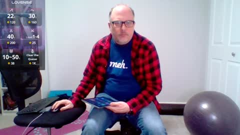 Snapshot of averagegreg chatting on 01/18/25, 03:31 Greg online show from 01/18/25, 03:31